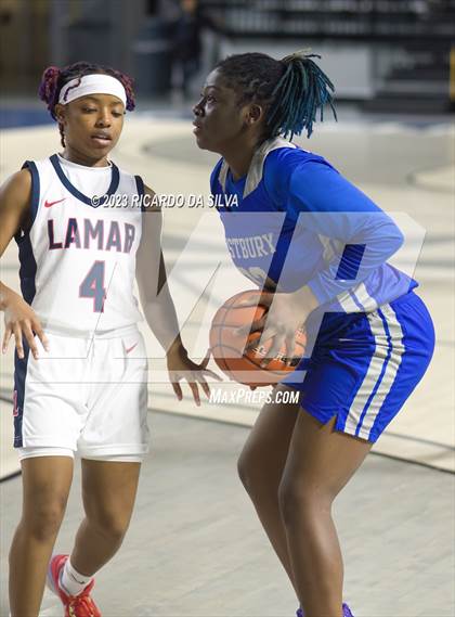 Thumbnail 1 in Lamar vs Westbury photogallery.