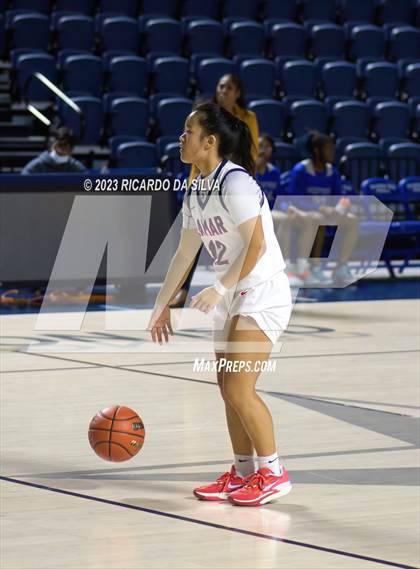 Thumbnail 1 in Lamar vs Westbury photogallery.