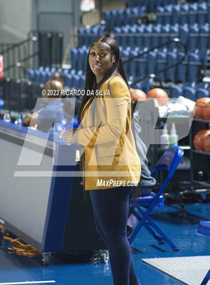 Thumbnail 1 in Lamar vs Westbury photogallery.