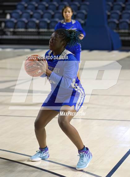 Thumbnail 2 in Lamar vs Westbury photogallery.