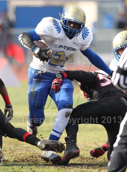 Thumbnail 2 in Poly vs. View Park (CIF LA City Section D3 Final) photogallery.