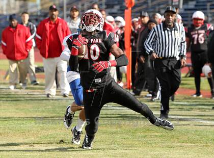 Thumbnail 3 in Poly vs. View Park (CIF LA City Section D3 Final) photogallery.