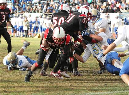 Thumbnail 2 in Poly vs. View Park (CIF LA City Section D3 Final) photogallery.