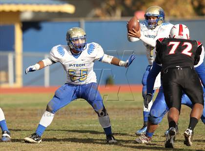 Thumbnail 2 in Poly vs. View Park (CIF LA City Section D3 Final) photogallery.