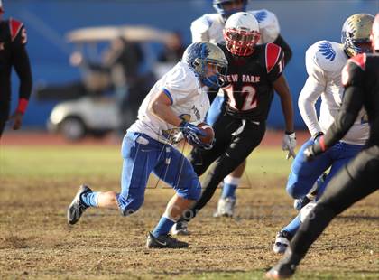 Thumbnail 2 in Poly vs. View Park (CIF LA City Section D3 Final) photogallery.