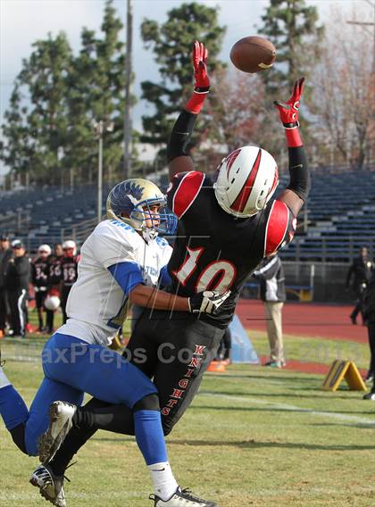 Thumbnail 2 in Poly vs. View Park (CIF LA City Section D3 Final) photogallery.