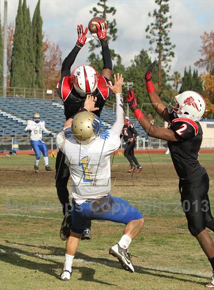 Thumbnail 1 in Poly vs. View Park (CIF LA City Section D3 Final) photogallery.
