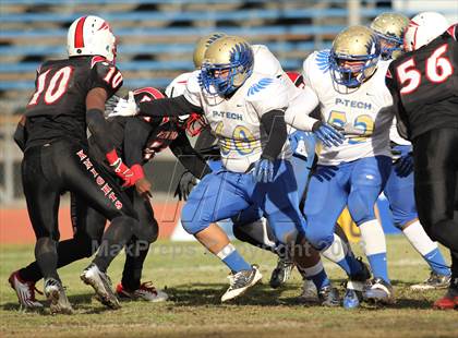 Thumbnail 2 in Poly vs. View Park (CIF LA City Section D3 Final) photogallery.