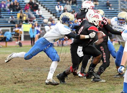 Thumbnail 1 in Poly vs. View Park (CIF LA City Section D3 Final) photogallery.
