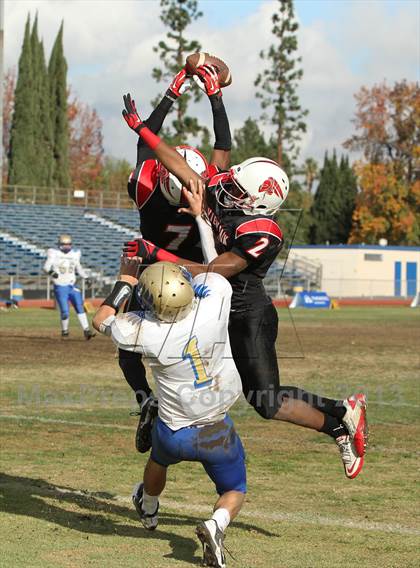 Thumbnail 2 in Poly vs. View Park (CIF LA City Section D3 Final) photogallery.