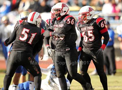 Thumbnail 1 in Poly vs. View Park (CIF LA City Section D3 Final) photogallery.