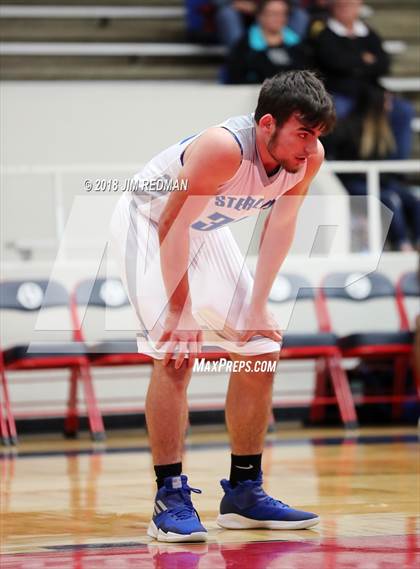 Thumbnail 1 in Kingwood vs. Sterling (McDonald's Texas Invitational) photogallery.