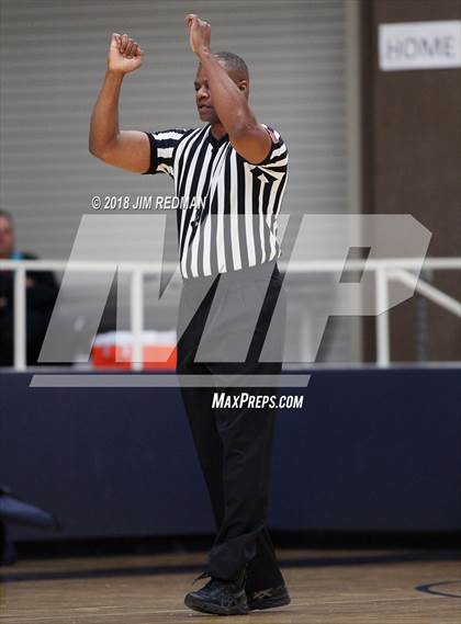Thumbnail 2 in Kingwood vs. Sterling (McDonald's Texas Invitational) photogallery.