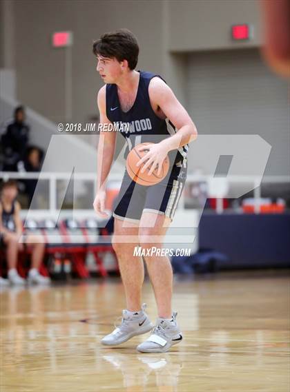Thumbnail 2 in Kingwood vs. Sterling (McDonald's Texas Invitational) photogallery.