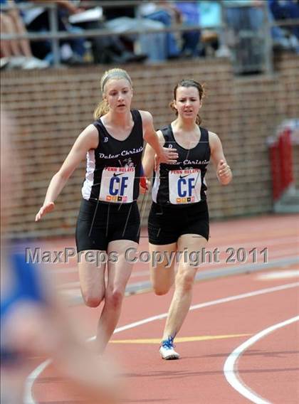 Thumbnail 1 in 117th Penn Relays (Girls 4x100m Small School Heats 1-11) photogallery.