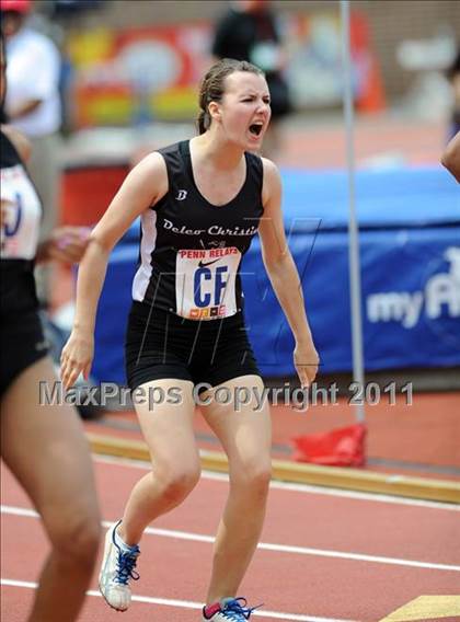 Thumbnail 3 in 117th Penn Relays (Girls 4x100m Small School Heats 1-11) photogallery.