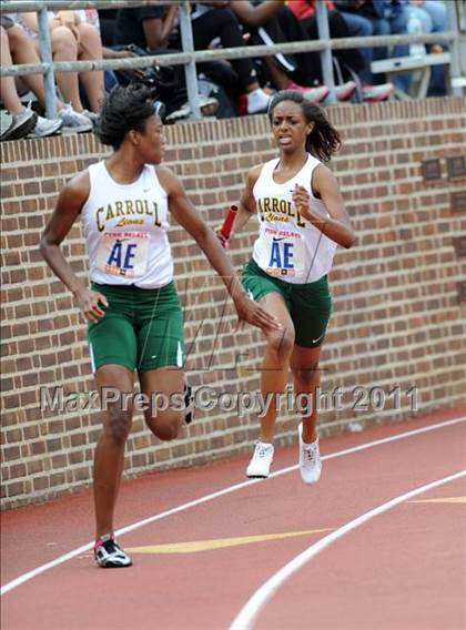 Thumbnail 2 in 117th Penn Relays (Girls 4x100m Small School Heats 1-11) photogallery.