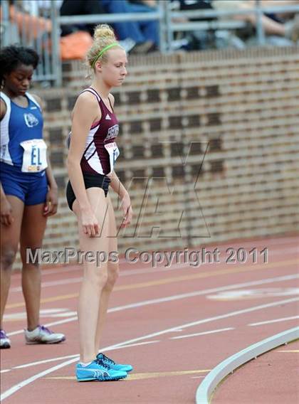 Thumbnail 2 in 117th Penn Relays (Girls 4x100m Small School Heats 1-11) photogallery.