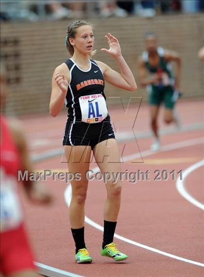 Thumbnail 3 in 117th Penn Relays (Girls 4x100m Small School Heats 1-11) photogallery.