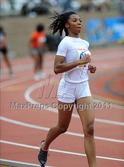 Thumbnail 3 in 117th Penn Relays (Girls 4x100m Small School Heats 1-11) photogallery.