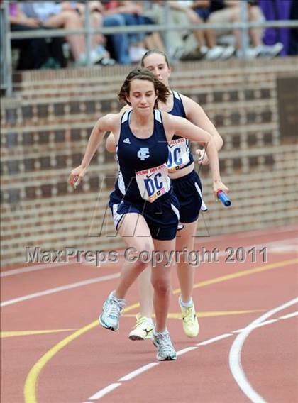 Thumbnail 2 in 117th Penn Relays (Girls 4x100m Small School Heats 1-11) photogallery.
