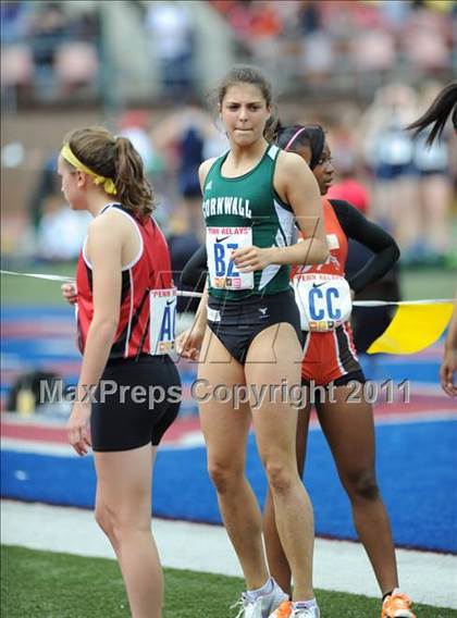 Thumbnail 2 in 117th Penn Relays (Girls 4x100m Small School Heats 1-11) photogallery.