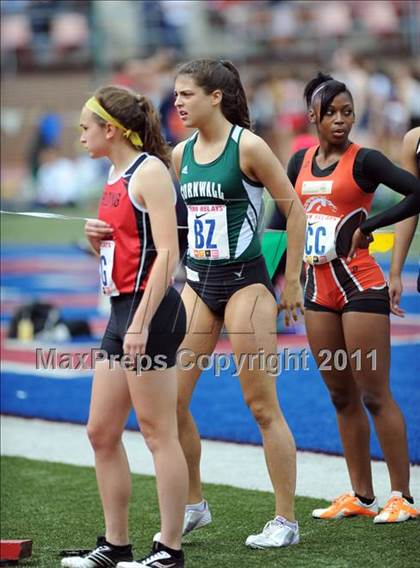 Thumbnail 1 in 117th Penn Relays (Girls 4x100m Small School Heats 1-11) photogallery.