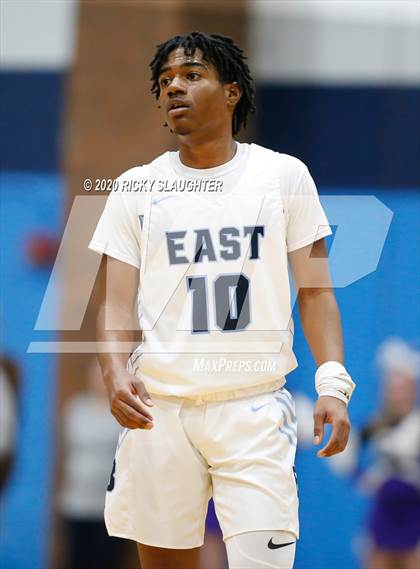 Thumbnail 2 in Collinsville @ Belleville East photogallery.
