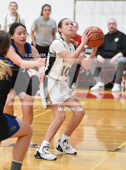 Thumbnail 2 in Shorewood vs. Inglemoor (Cactus Jam Tournament) Championship photogallery.