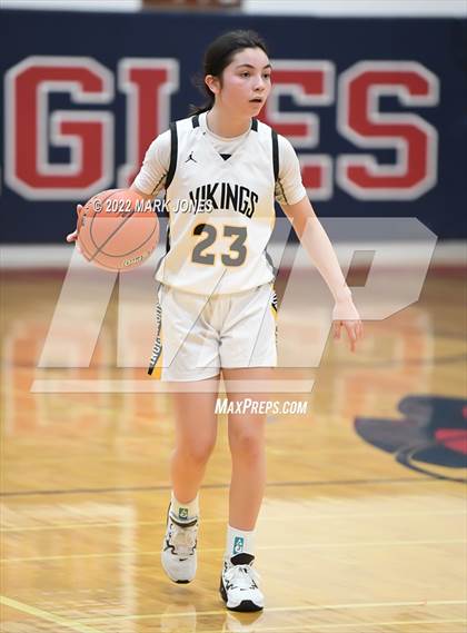 Thumbnail 3 in Shorewood vs. Inglemoor (Cactus Jam Tournament) Championship photogallery.