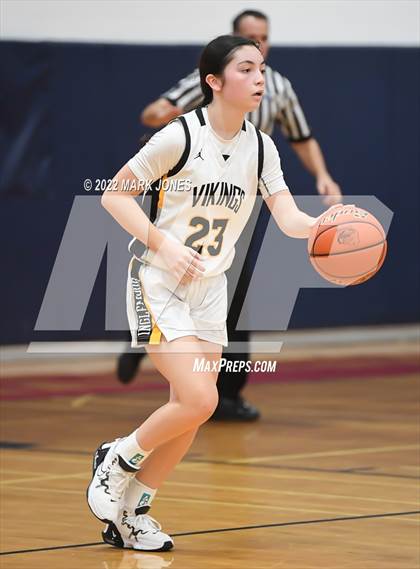 Thumbnail 2 in Shorewood vs. Inglemoor (Cactus Jam Tournament) Championship photogallery.