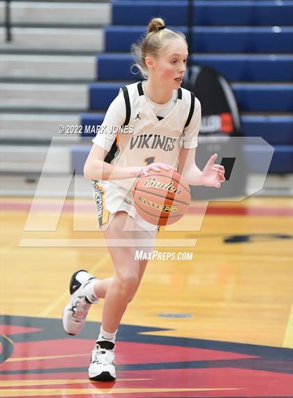Thumbnail 1 in Shorewood vs. Inglemoor (Cactus Jam Tournament) Championship photogallery.