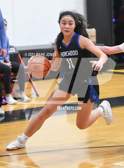Thumbnail 1 in Shorewood vs. Inglemoor (Cactus Jam Tournament) Championship photogallery.