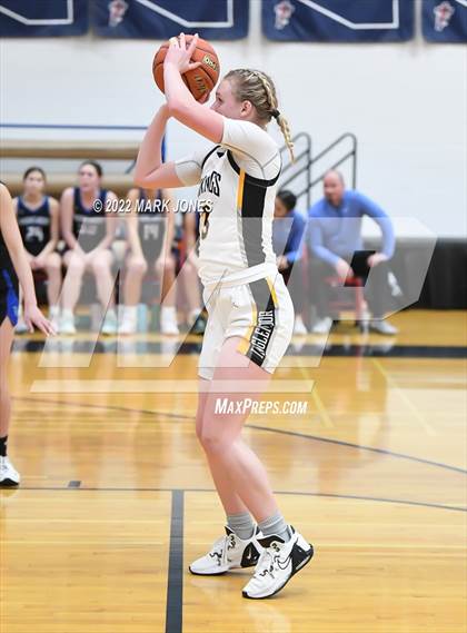 Thumbnail 2 in Shorewood vs. Inglemoor (Cactus Jam Tournament) Championship photogallery.