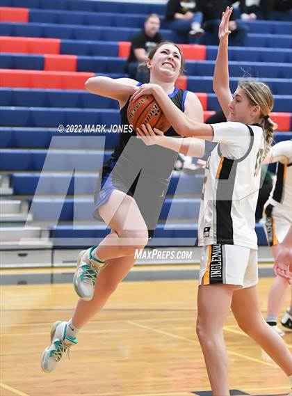 Thumbnail 3 in Shorewood vs. Inglemoor (Cactus Jam Tournament) Championship photogallery.