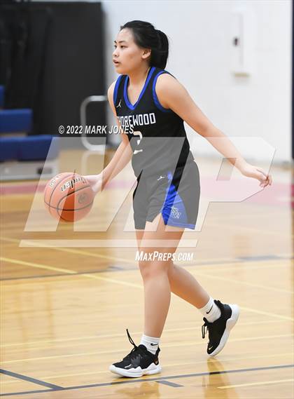 Thumbnail 3 in Shorewood vs. Inglemoor (Cactus Jam Tournament) Championship photogallery.