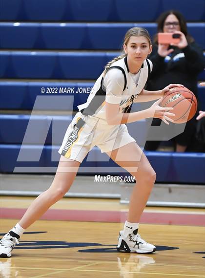 Thumbnail 1 in Shorewood vs. Inglemoor (Cactus Jam Tournament) Championship photogallery.