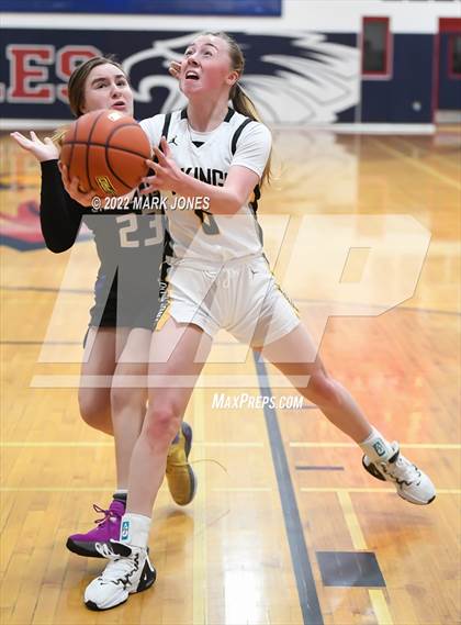 Thumbnail 1 in Shorewood vs. Inglemoor (Cactus Jam Tournament) Championship photogallery.