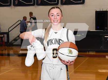 Thumbnail 1 in Shorewood vs. Inglemoor (Cactus Jam Tournament) Championship photogallery.