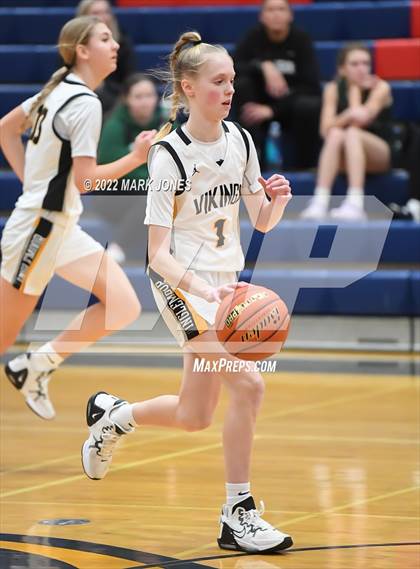 Thumbnail 3 in Shorewood vs. Inglemoor (Cactus Jam Tournament) Championship photogallery.