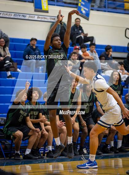 Thumbnail 3 in Moreau Catholic @ Newark Memorial photogallery.