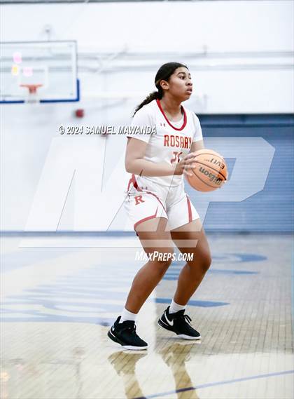Thumbnail 2 in Oak Park vs Rosary Academy (Riptide GBB Showcase) photogallery.