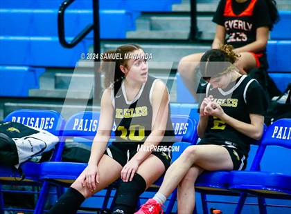 Thumbnail 3 in Oak Park vs Rosary Academy (Riptide GBB Showcase) photogallery.