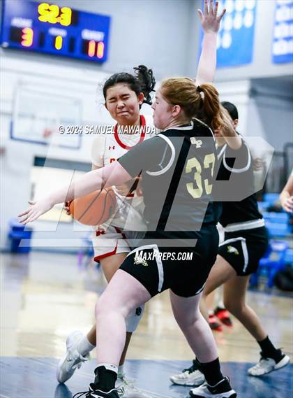 Thumbnail 3 in Oak Park vs Rosary Academy (Riptide GBB Showcase) photogallery.