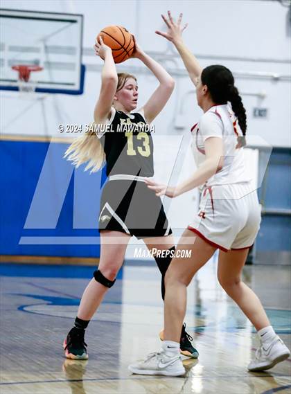 Thumbnail 2 in Oak Park vs Rosary Academy (Riptide GBB Showcase) photogallery.