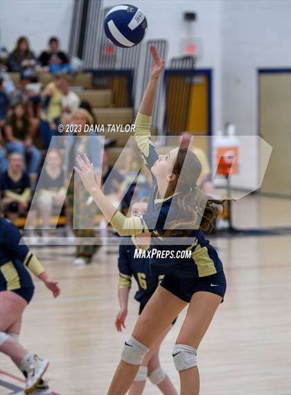Thumbnail 3 in Lipan @ Perrin-Whitt photogallery.