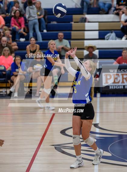 Thumbnail 1 in Lipan @ Perrin-Whitt photogallery.