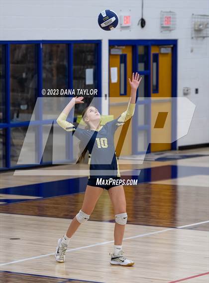 Thumbnail 3 in Lipan @ Perrin-Whitt photogallery.