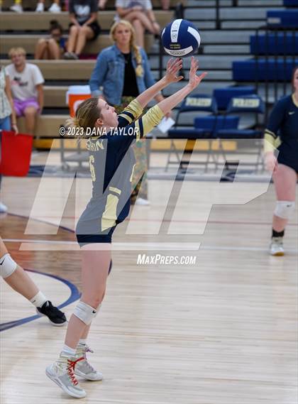 Thumbnail 3 in Lipan @ Perrin-Whitt photogallery.