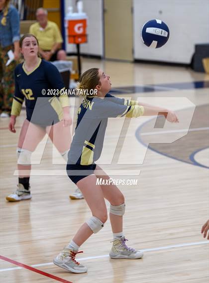Thumbnail 3 in Lipan @ Perrin-Whitt photogallery.
